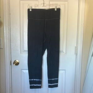 Livi Active White and Blue Leggings for Athleisure